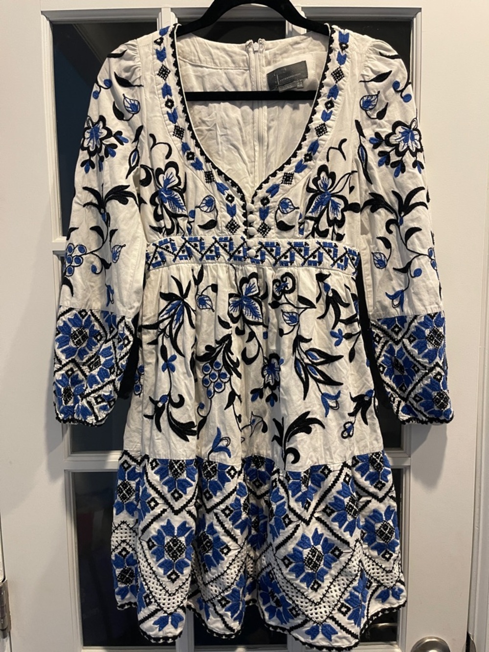 Anthropologie Sweetheart Embroidered mini
dress Size 2